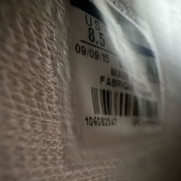 JORDAN White Men High Top Sneakers - Picture 4 of 4